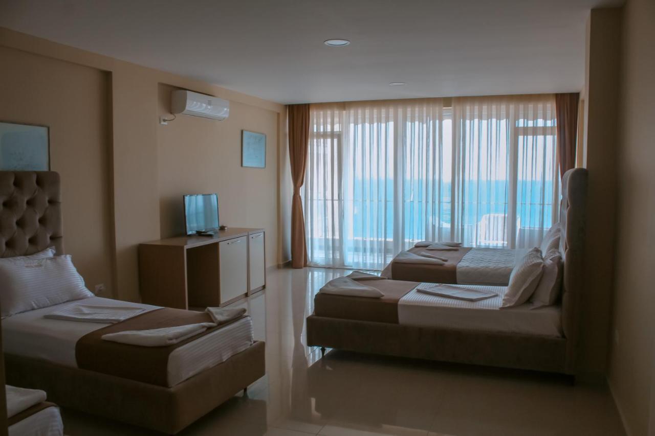 Hotel Frojd - Beach Front Resort Shengjin Luaran gambar