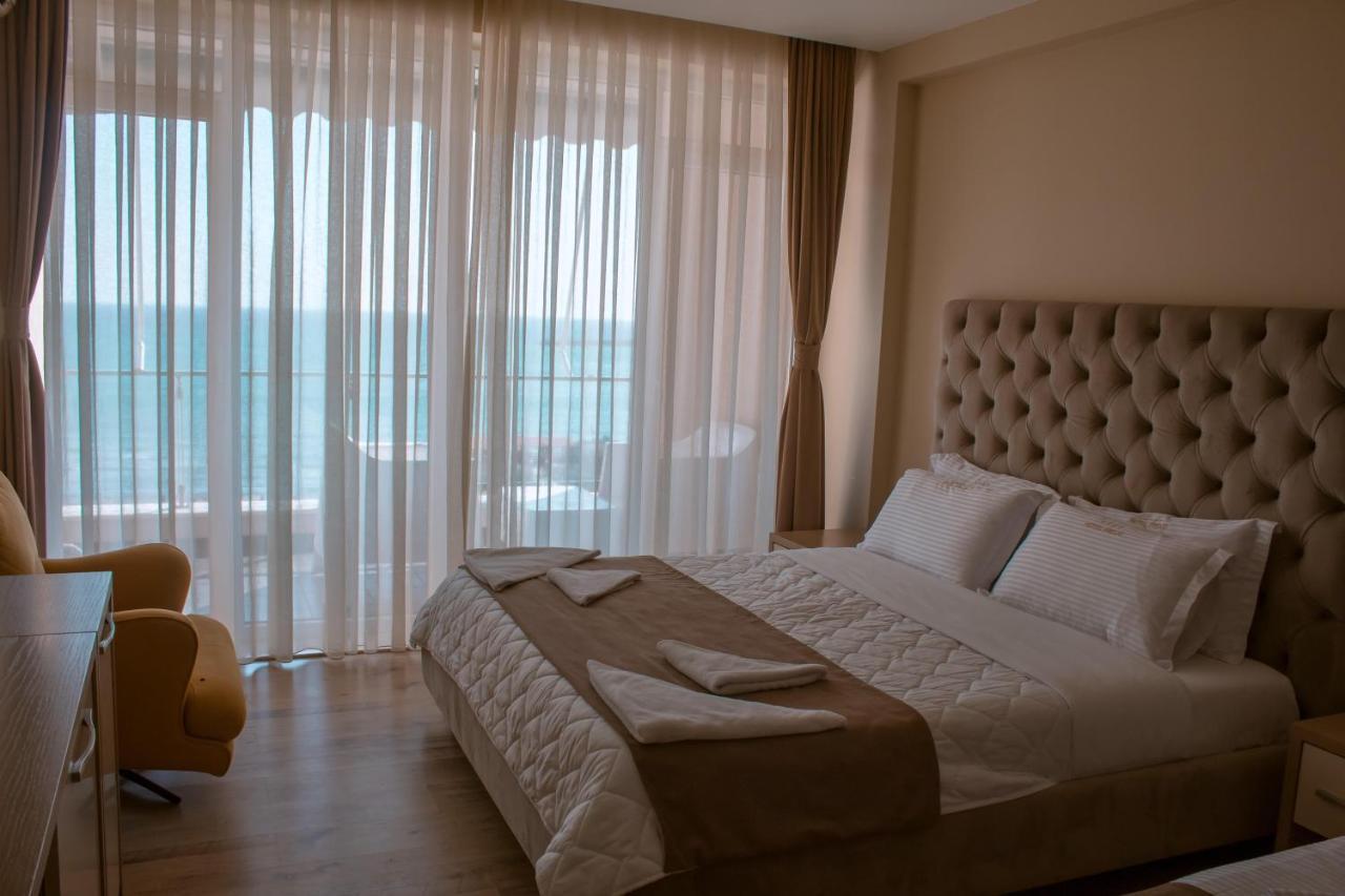 Hotel Frojd - Beach Front Resort Shengjin Luaran gambar