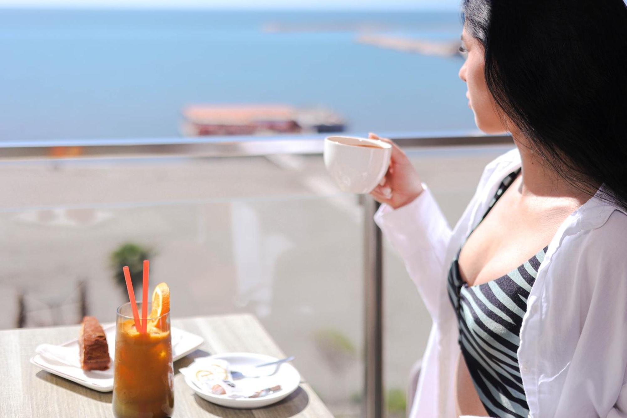 Hotel Frojd - Beach Front Resort Shengjin Luaran gambar