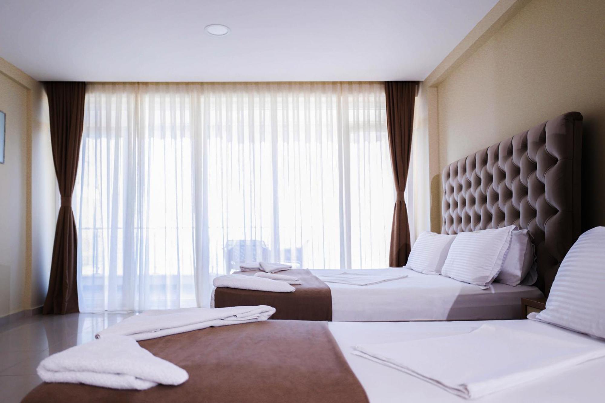 Hotel Frojd - Beach Front Resort Shengjin Luaran gambar