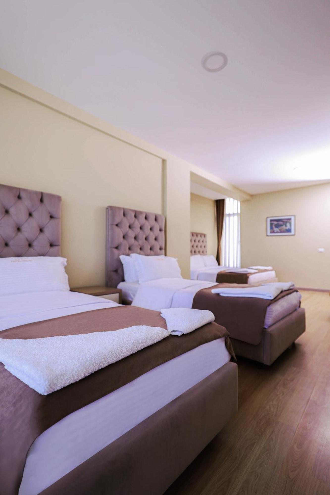Hotel Frojd - Beach Front Resort Shengjin Luaran gambar