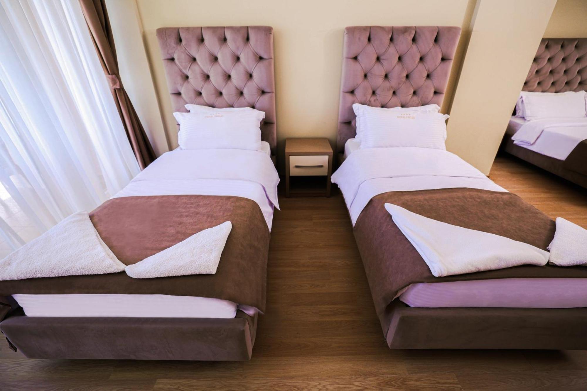 Hotel Frojd - Beach Front Resort Shengjin Luaran gambar