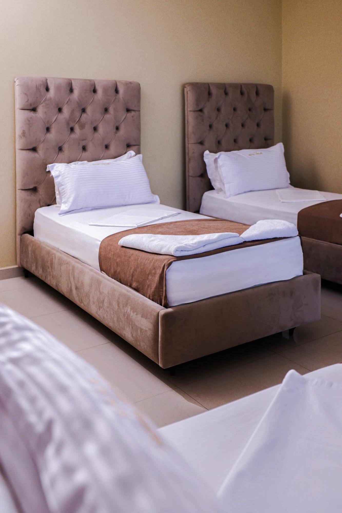 Hotel Frojd - Beach Front Resort Shengjin Luaran gambar