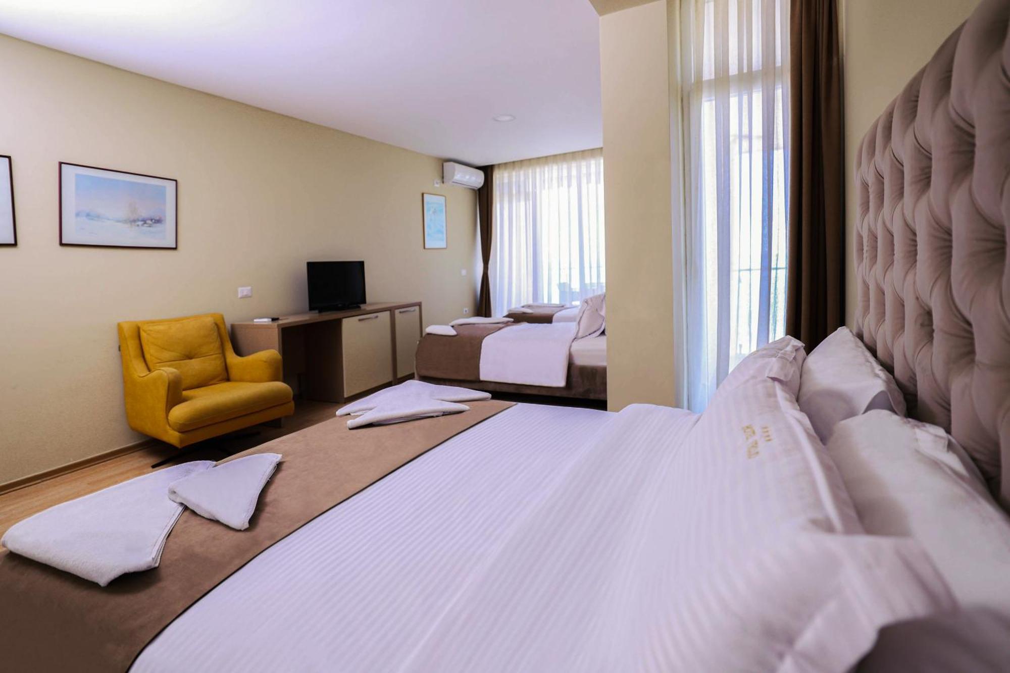 Hotel Frojd - Beach Front Resort Shengjin Luaran gambar