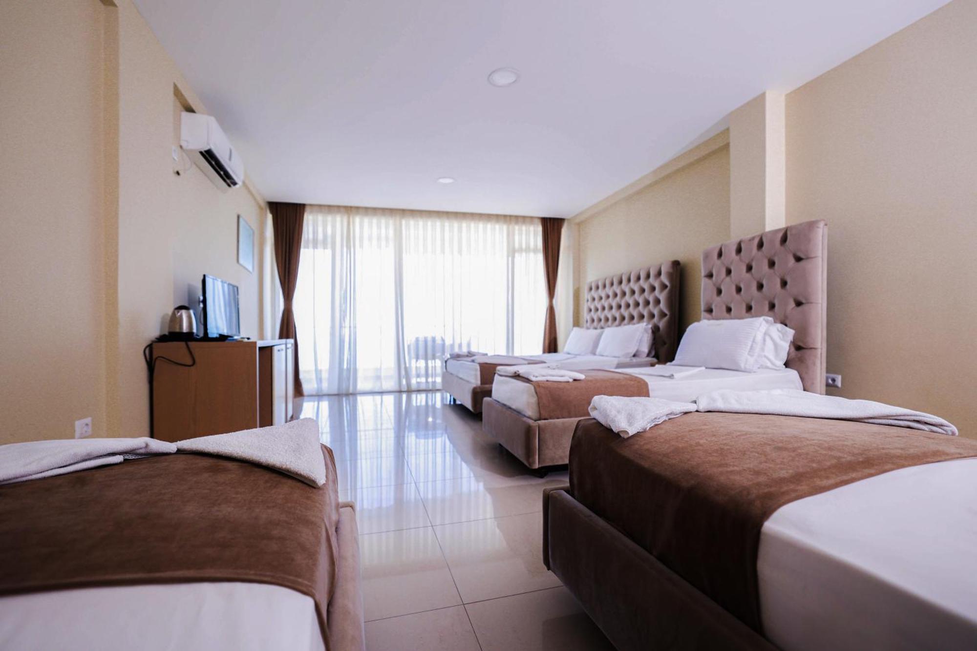 Hotel Frojd - Beach Front Resort Shengjin Luaran gambar